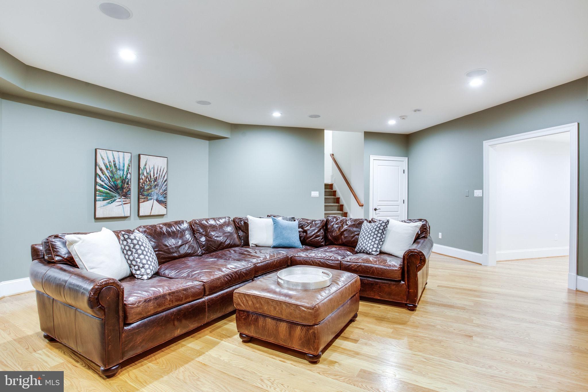 10464 Springvale Meadow Lane Great Falls, VA 22066 - Photo 54 of 103 Convenient to 2nd staircase