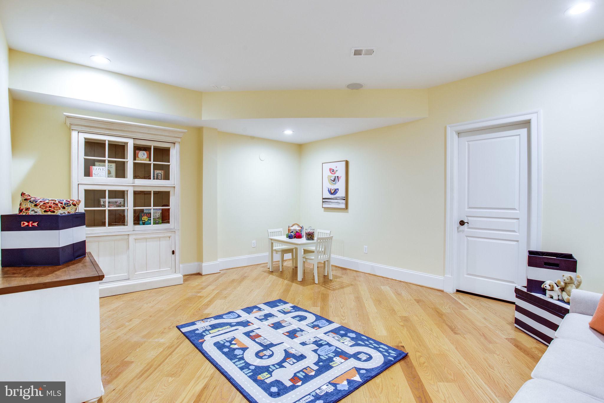 10464 Springvale Meadow Lane Great Falls, VA 22066 - Photo 57 of 103 Play Room