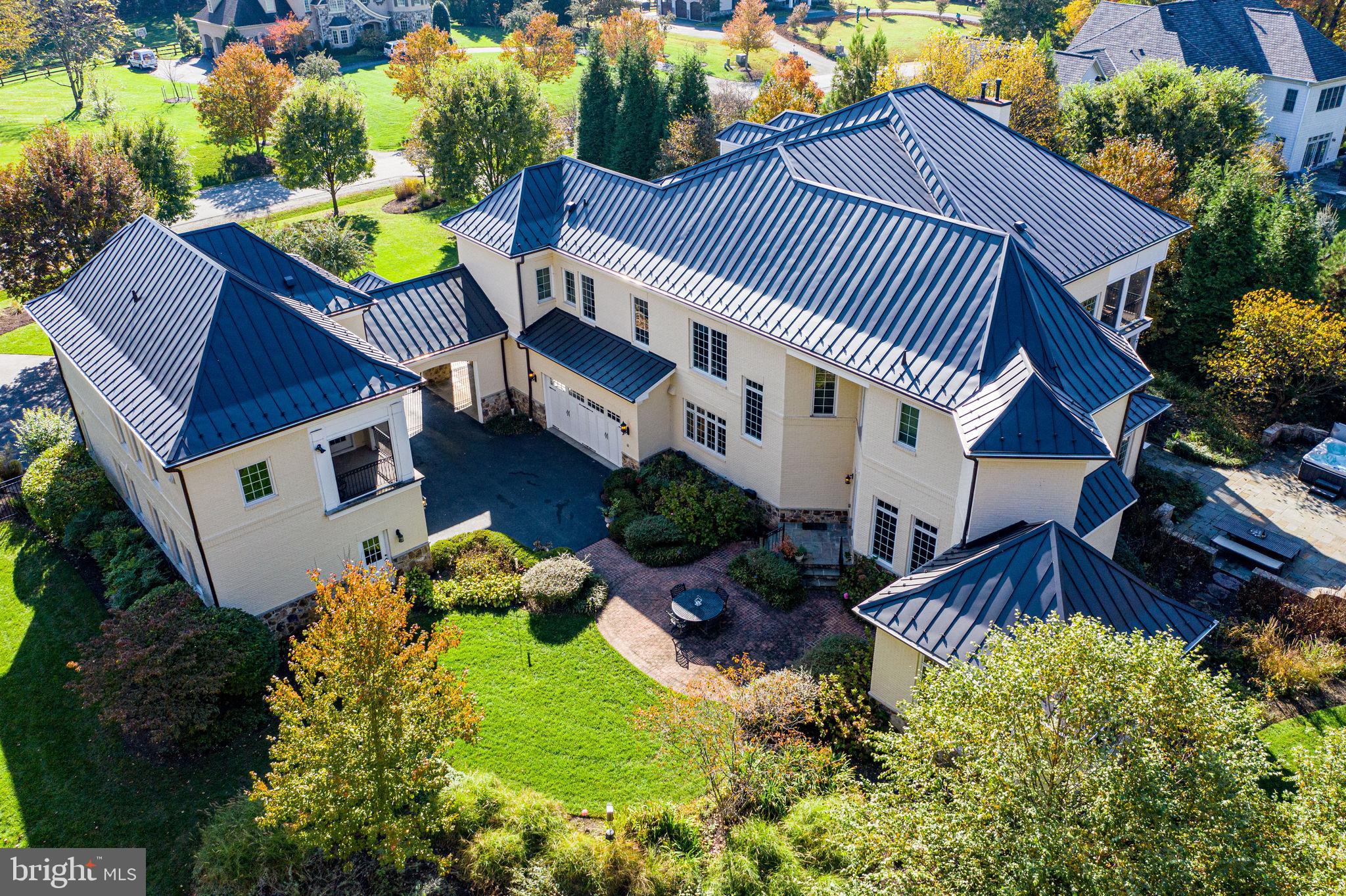 10464 Springvale Meadow Lane Great Falls, VA 22066 - Photo 90 of 103 Aerial view of motor court