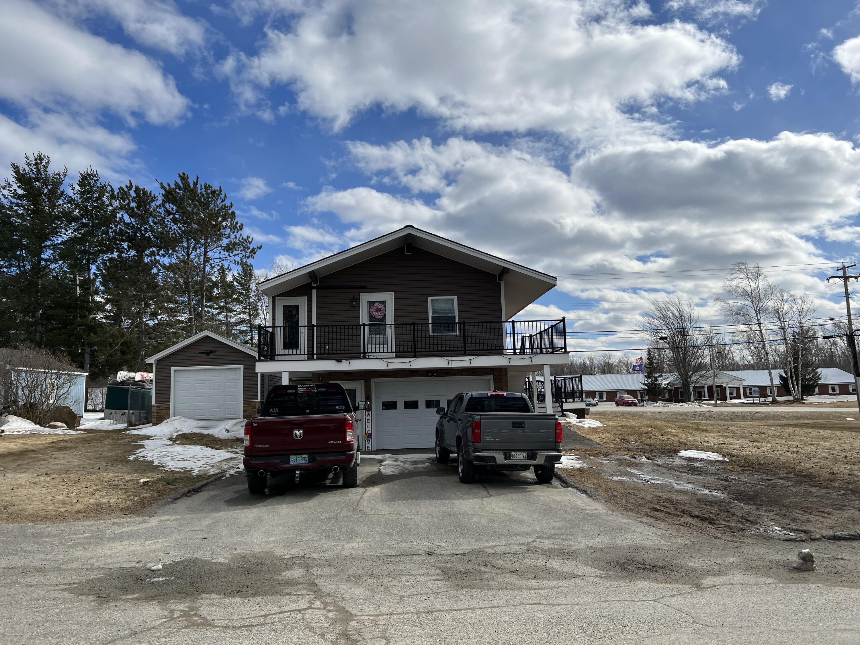 4 Field Street Millinocket, ME 04462 - Photo 5 of 38 6426F6B0-A138-415C-A9B7-9D95775D7E98