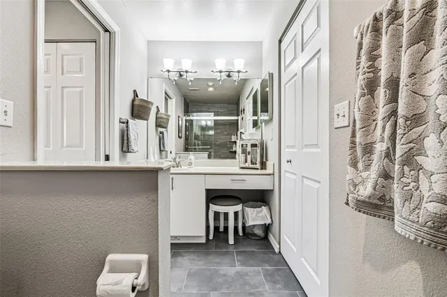 $259,000 | 4210 Caddie Drive East, Unit 202, Bradenton, FL 34203