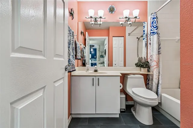 $259,000 | 4210 Caddie Drive East, Unit 202, Bradenton, FL 34203