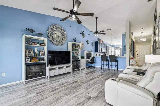 $259,000 | 4210 Caddie Drive East, Unit 202, Bradenton, FL 34203