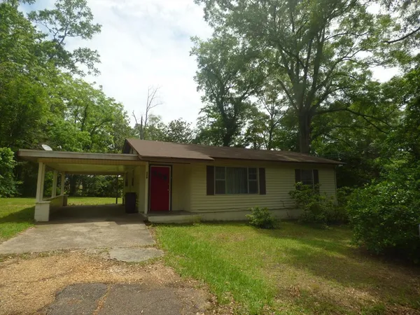 $89,000 | 309 West Avenue South, McComb, MS 39648