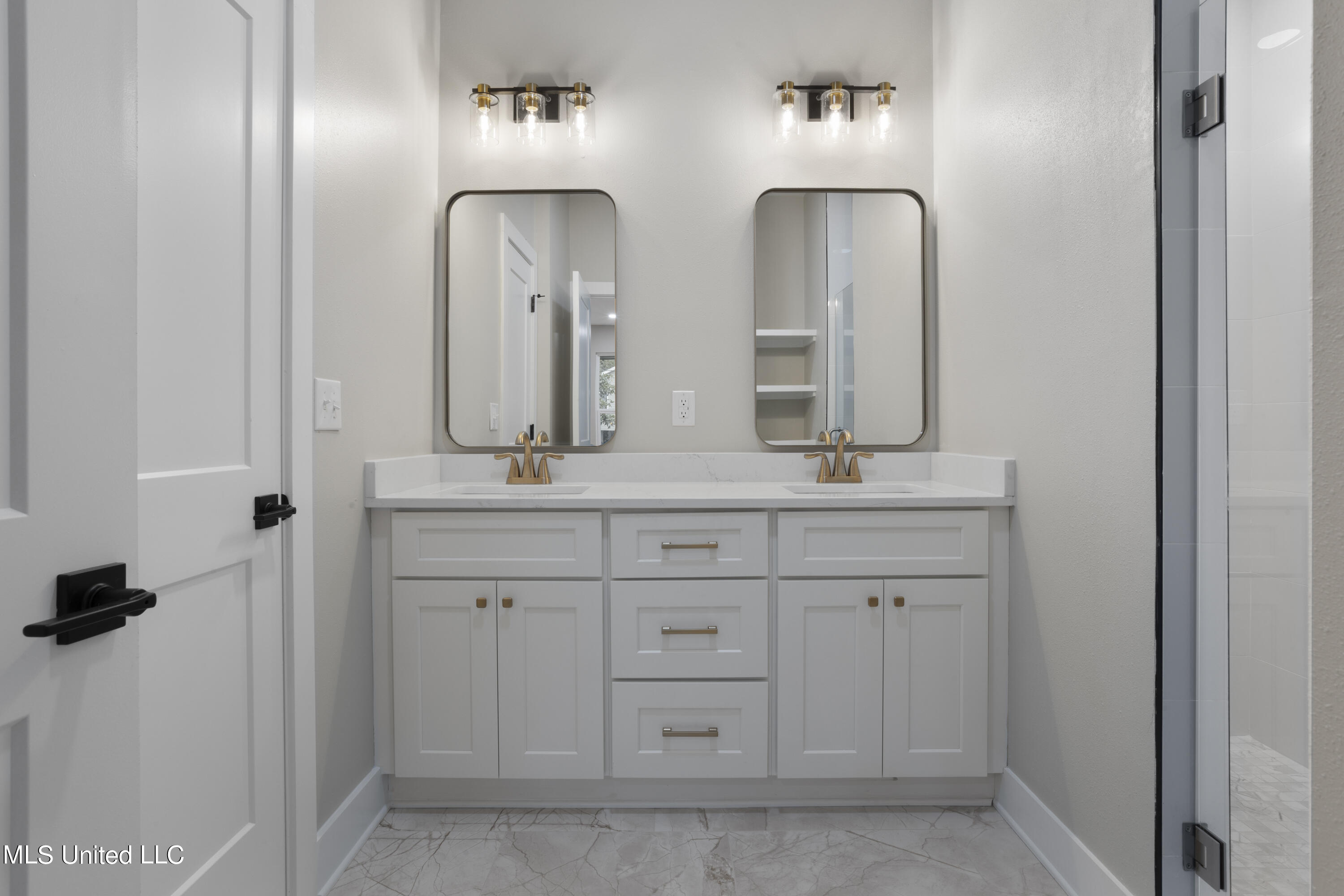 9014 Old Walnut Road Ocean Springs, MS 39564 - Photo 21 of 33 021 (1)