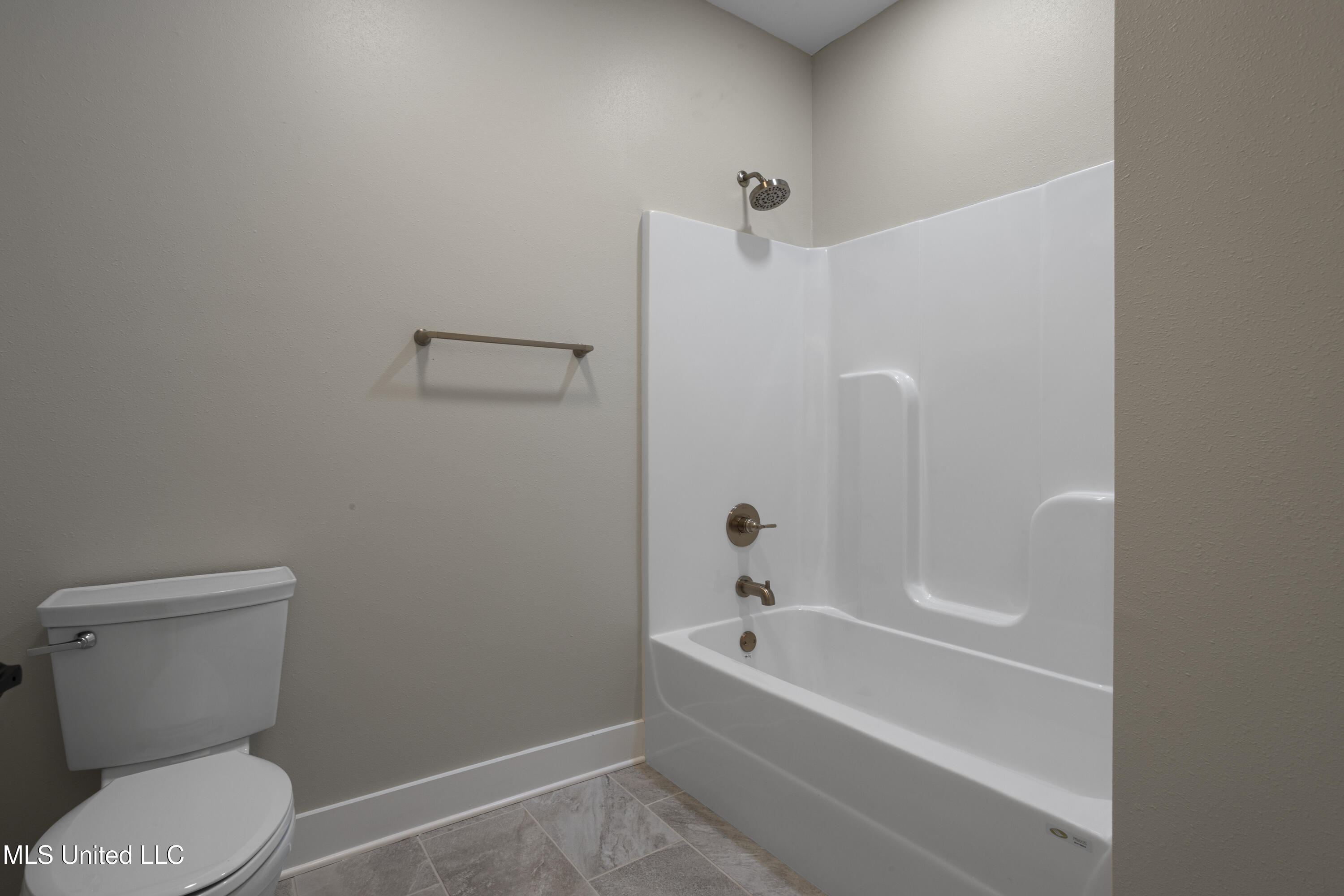 9014 Old Walnut Road Ocean Springs, MS 39564 - Photo 27 of 33 027 (1)