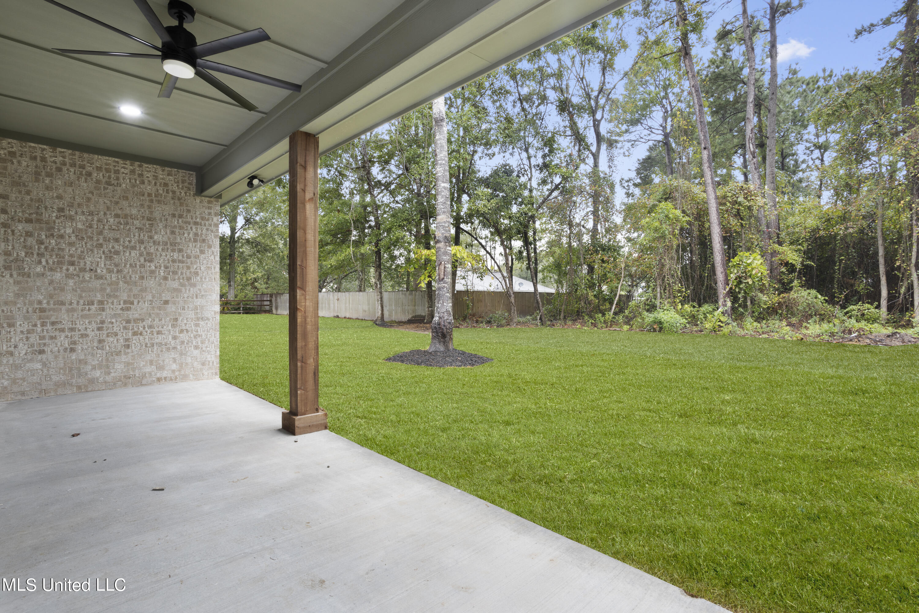 9014 Old Walnut Road Ocean Springs, MS 39564 - Photo 32 of 33 032 (1)