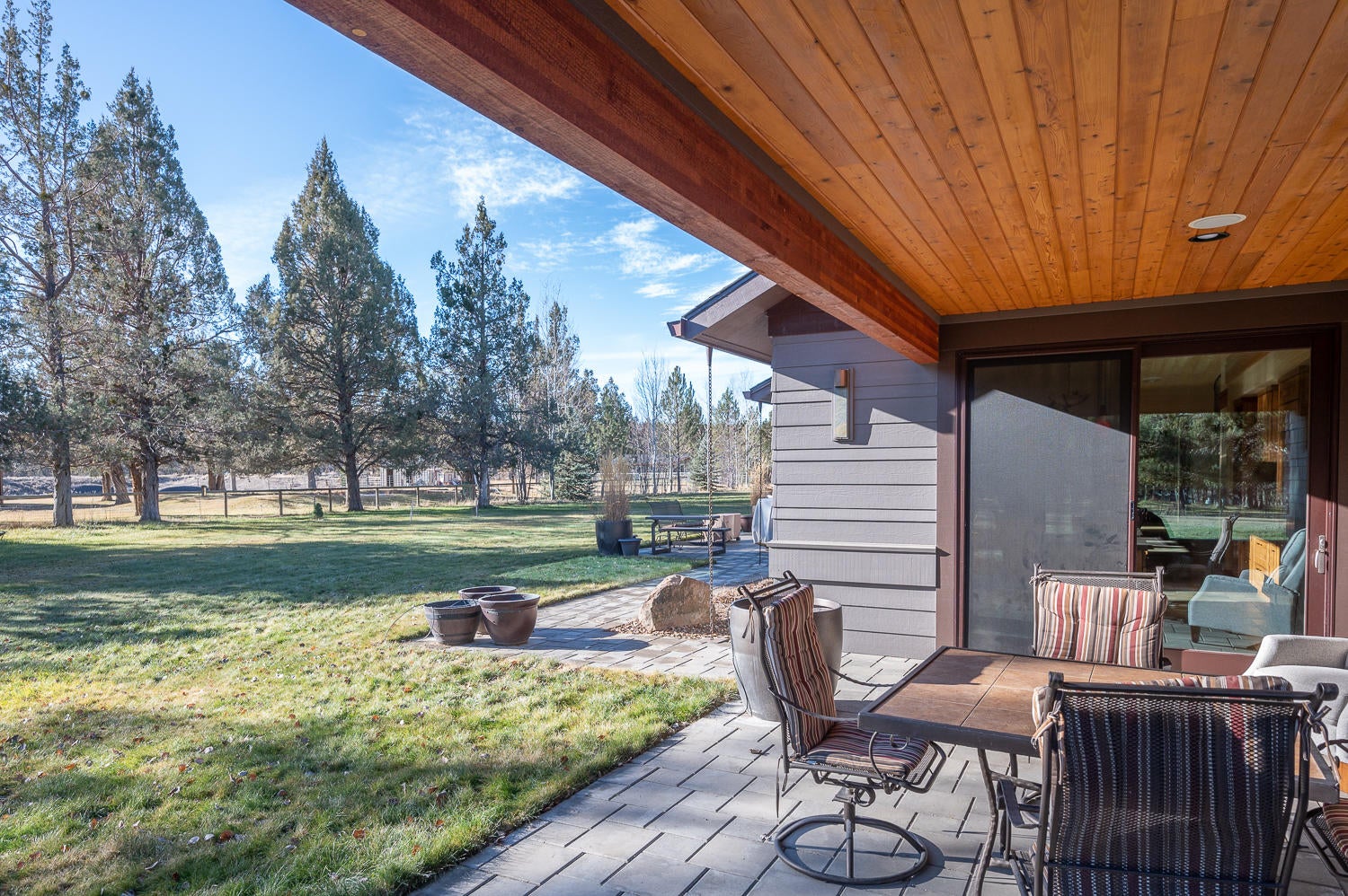 64970 Gerking Market Road Bend, OR 97703 - Photo 26 of 49 64970 Gerking Market - Kitchen_patio-vi