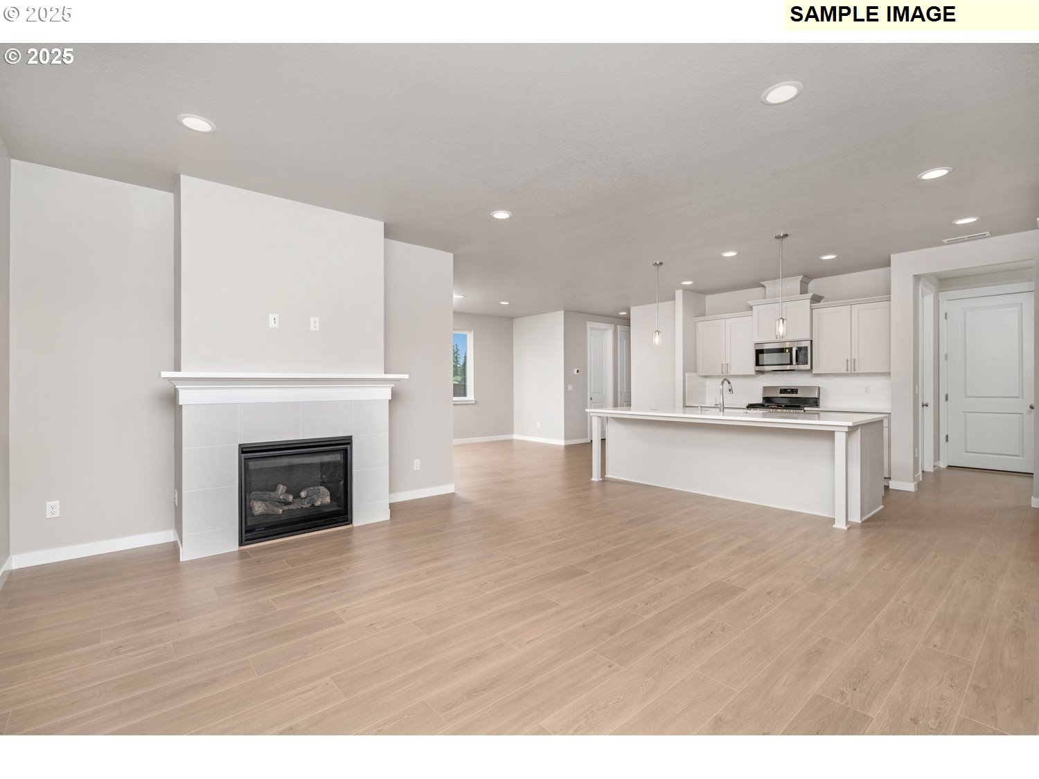 227 North 86th Avenue, Unit 40 Ridgefield, WA 98642 - Photo 2 of 19