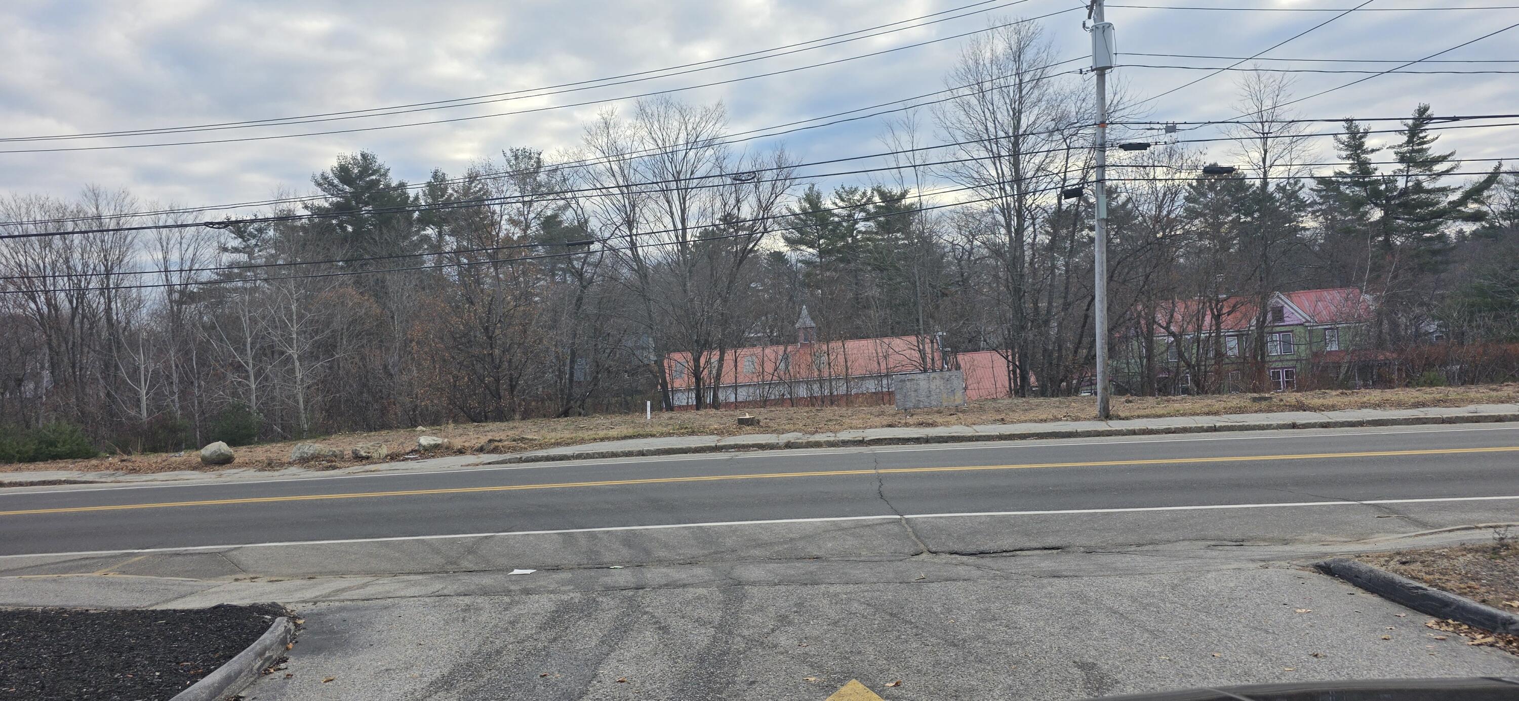 62 Main Street Paris, ME 04281 - Photo 3 of 5 20251124_081052