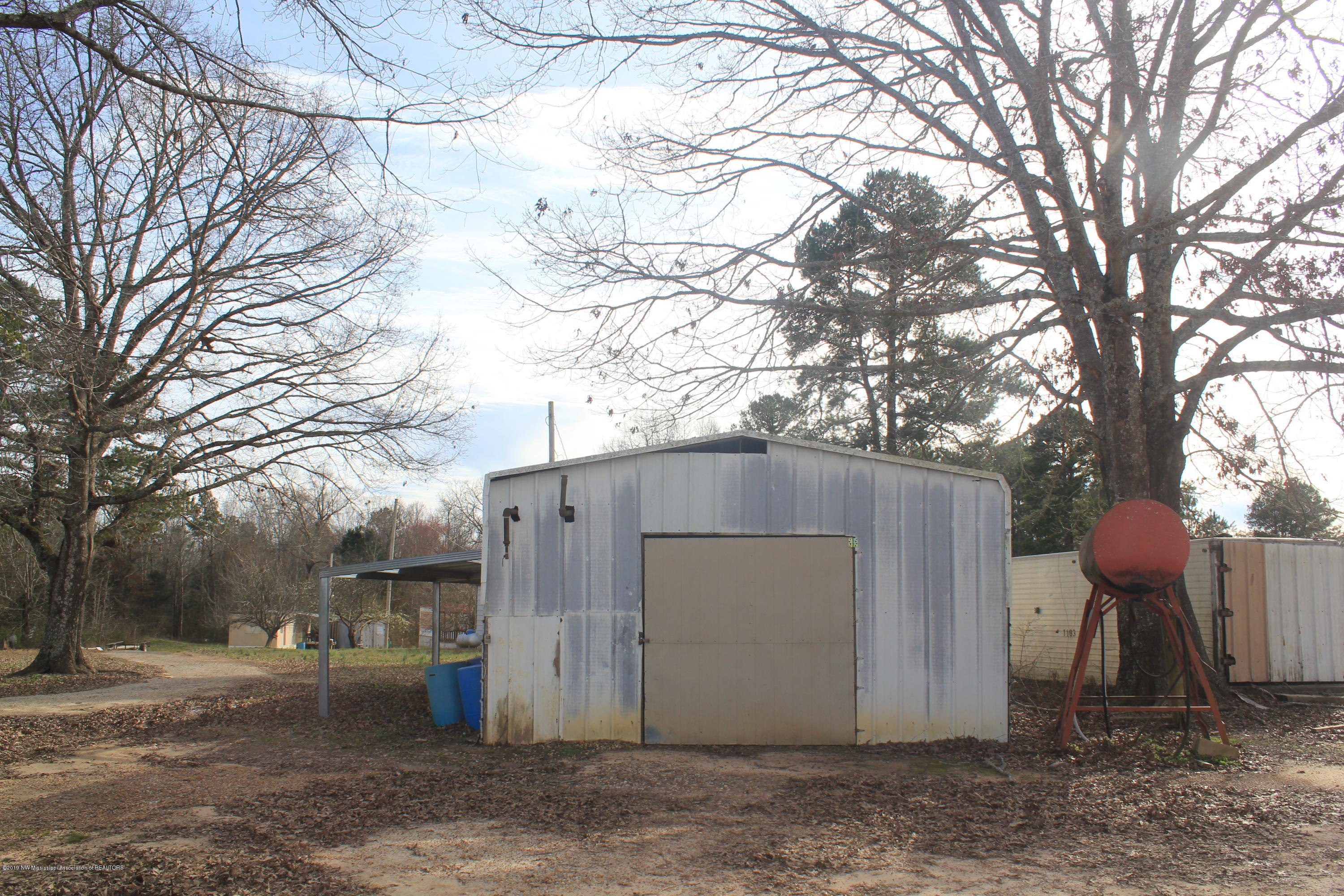 327 Tuttle Road Holly Springs, MS 38635 - Photo 46 of 64 029