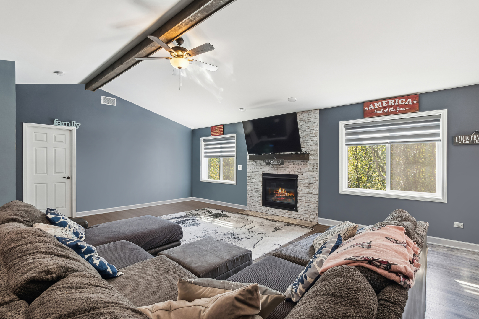 26351 Park Place Antioch, IL 60002 - Photo 2 of 15