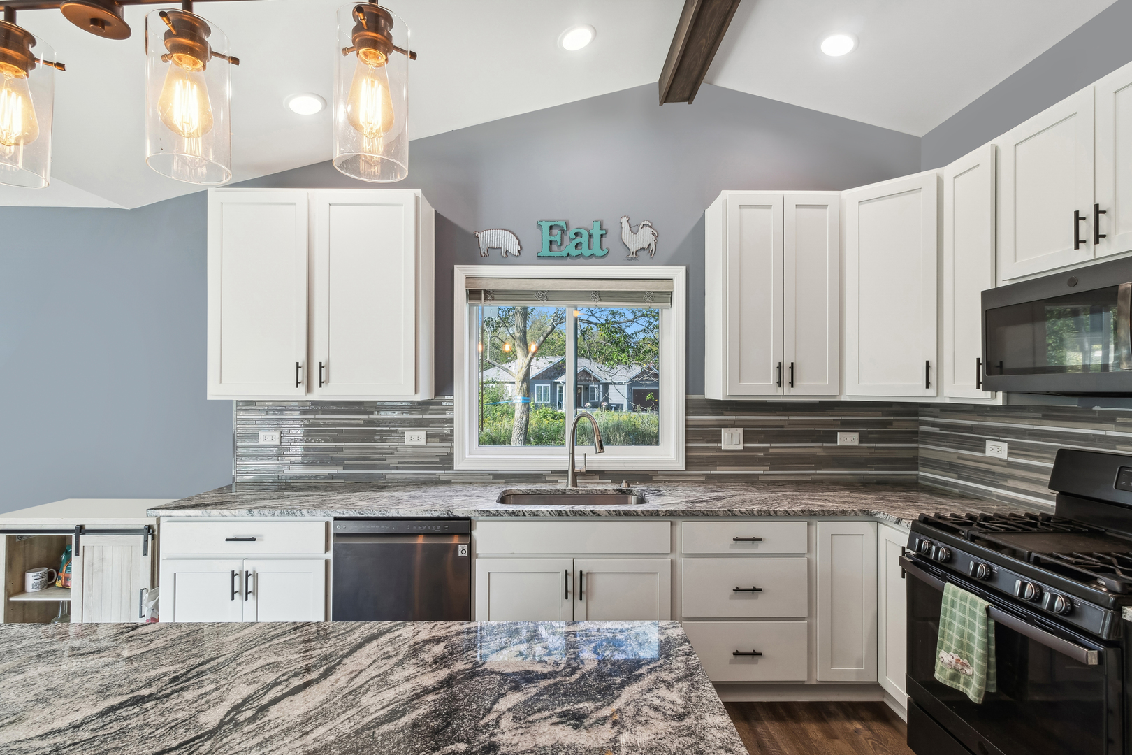 26351 Park Place Antioch, IL 60002 - Photo 6 of 15