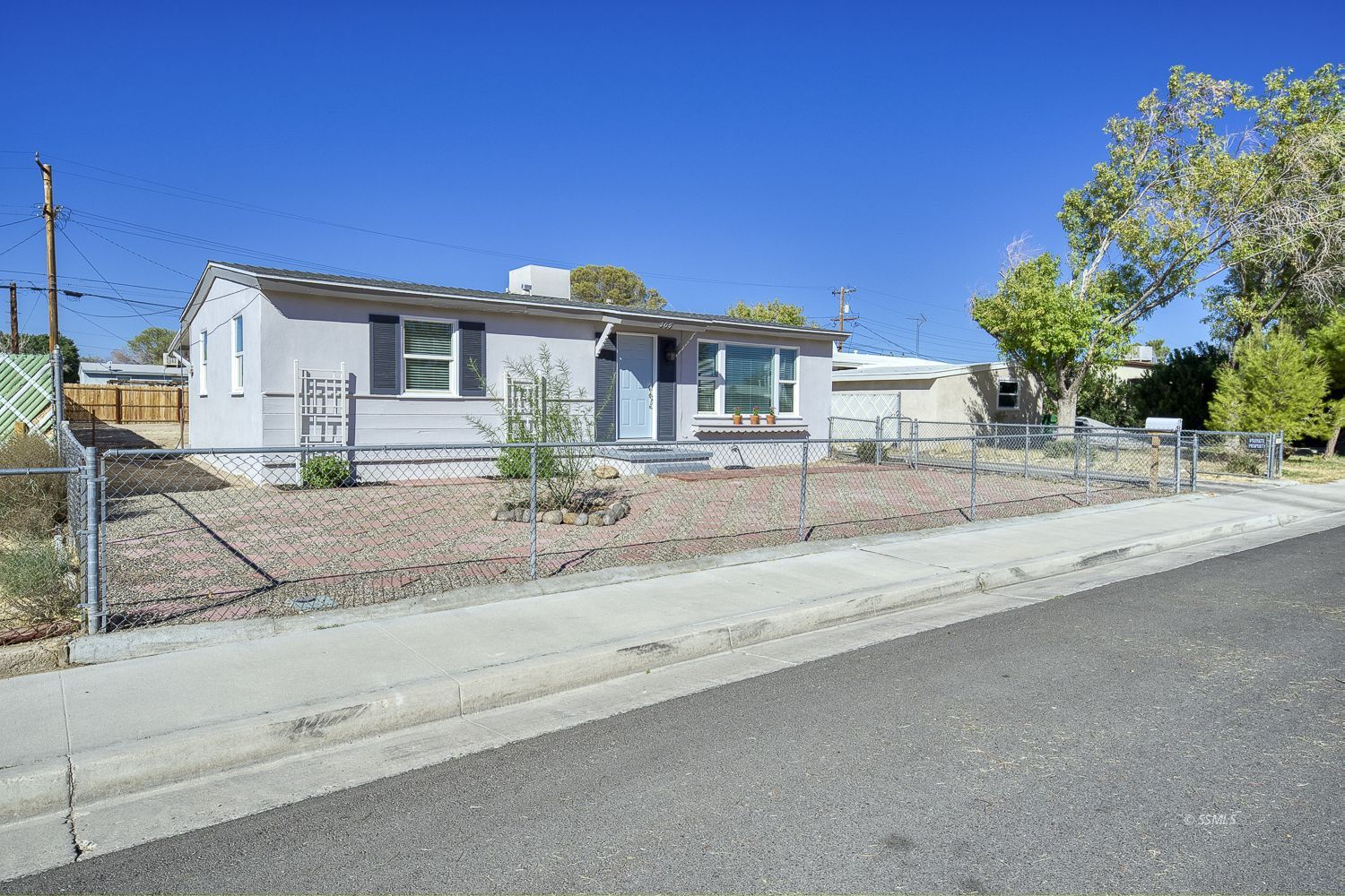 305 North Warner Street Ridgecrest, CA 93555 - Photo 2 of 30 a house view with a outdoor space
