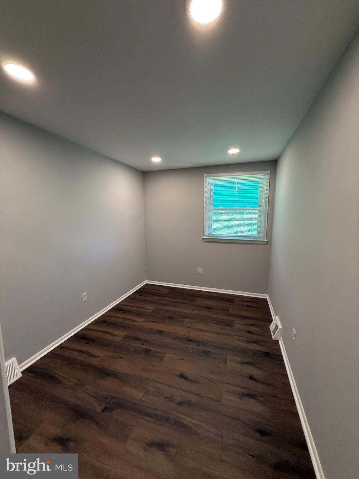 10786 Lockart Road Philadelphia, PA 19116 - Photo 7 of 9 Gallery Image 7
