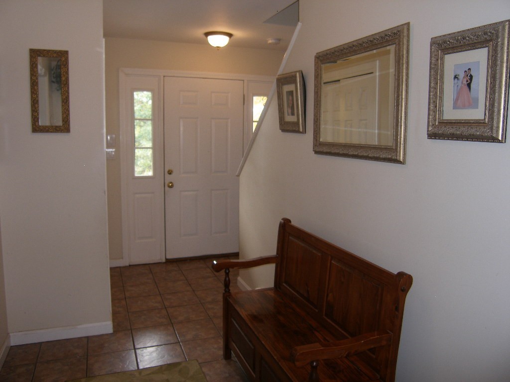 212 Chapin Road Hudson, MA 01749 - Photo 3 of 26 Gallery Image 3