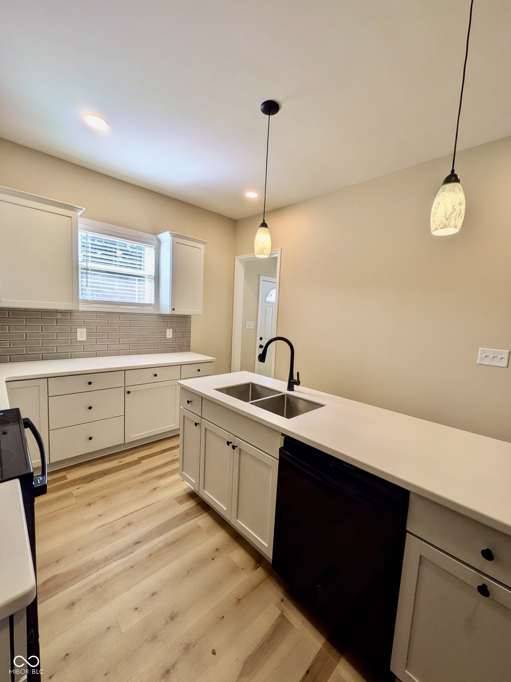 3256 Ruckle Street Indianapolis, IN 46205 - Photo 13 of 43
