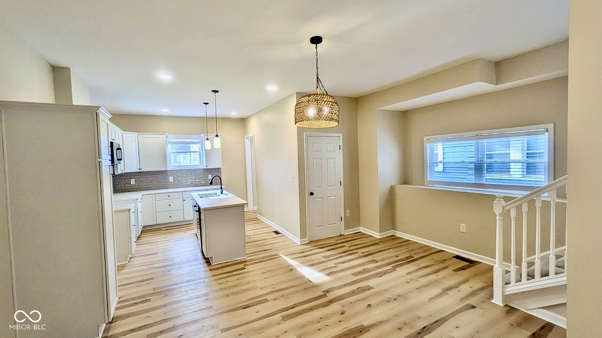 3256 Ruckle Street Indianapolis, IN 46205 - Photo 7 of 34