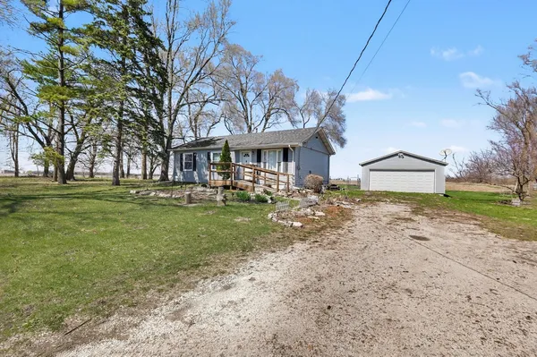 $279,900 | 9021 Highway 52, Newark, IL 60541