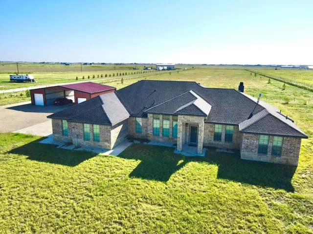$550,000 | 8910 North F M 1729, Idalou, TX 79329