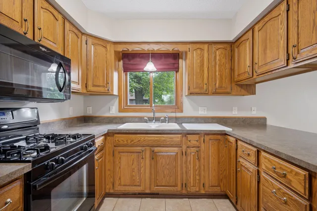 $475,000 | 28510 142nd Street Northwest, Zimmerman, MN 55398