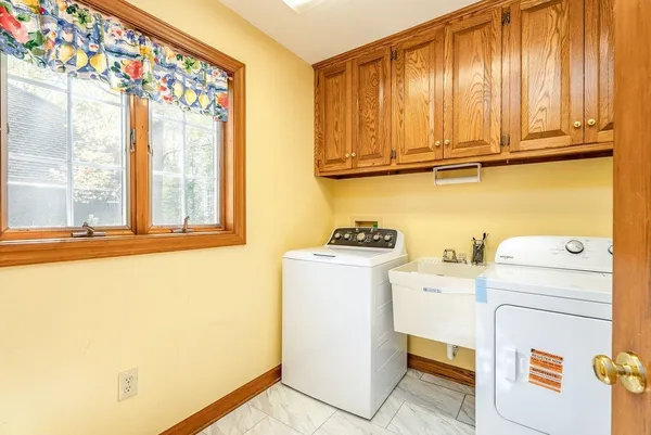 $749,000 | 1235 Cumberland Drive, Harrisonburg, VA 22801