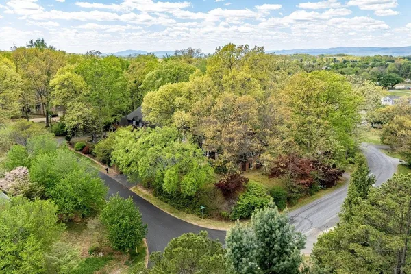 $749,000 | 1235 Cumberland Drive, Harrisonburg, VA 22801