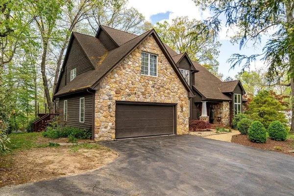 $749,000 | 1235 Cumberland Drive, Harrisonburg, VA 22801