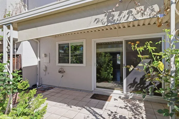 $350,000 | 3923 Oak Villa Circle, Carmichael, CA 95608