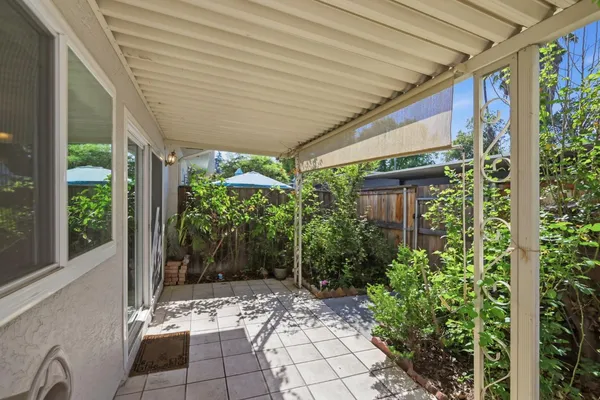 $350,000 | 3923 Oak Villa Circle, Carmichael, CA 95608