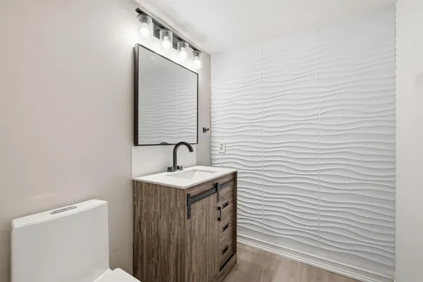 $350,000 | 3923 Oak Villa Circle, Carmichael, CA 95608