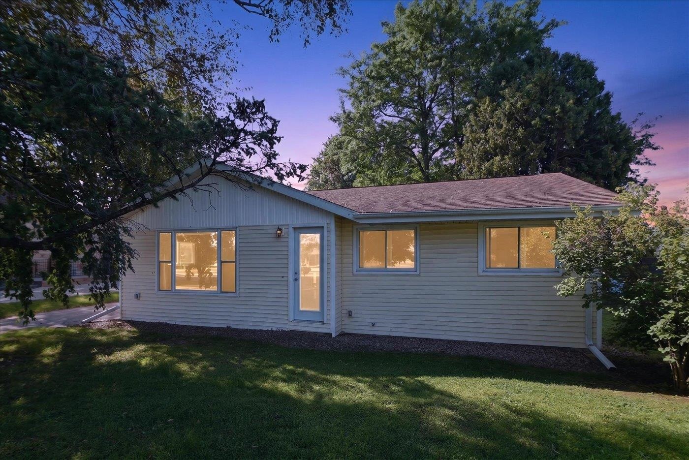 4351 Windsor Road Windsor, WI 53598 - Photo 20 of 44 Gallery Image 20