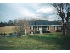 24063 Highpoint Road Bristol, VA 24202 - Photo 2 of 8 Photo 2