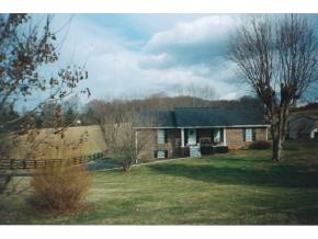 24063 Highpoint Road Bristol, VA 24202 - Photo 3 of 8 Photo 3