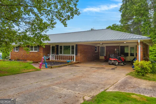 $240,000 | 232 Oak Way Drive, Eastanollee, GA 30538