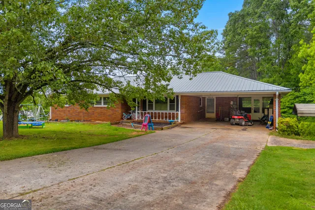 $240,000 | 232 Oak Way Drive, Eastanollee, GA 30538