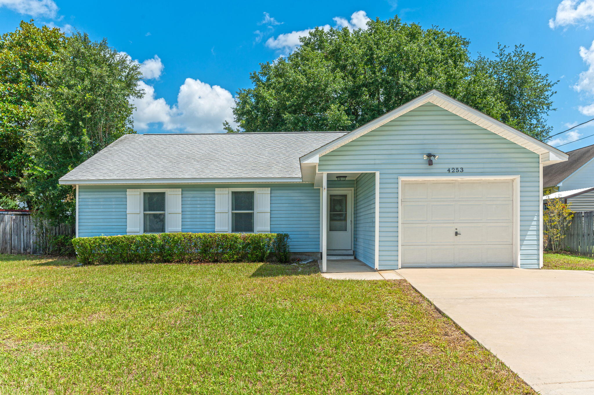 4253 Antioch Road Crestview, FL 32536 - Photo 1 of 34 4253 Antioch Rd.