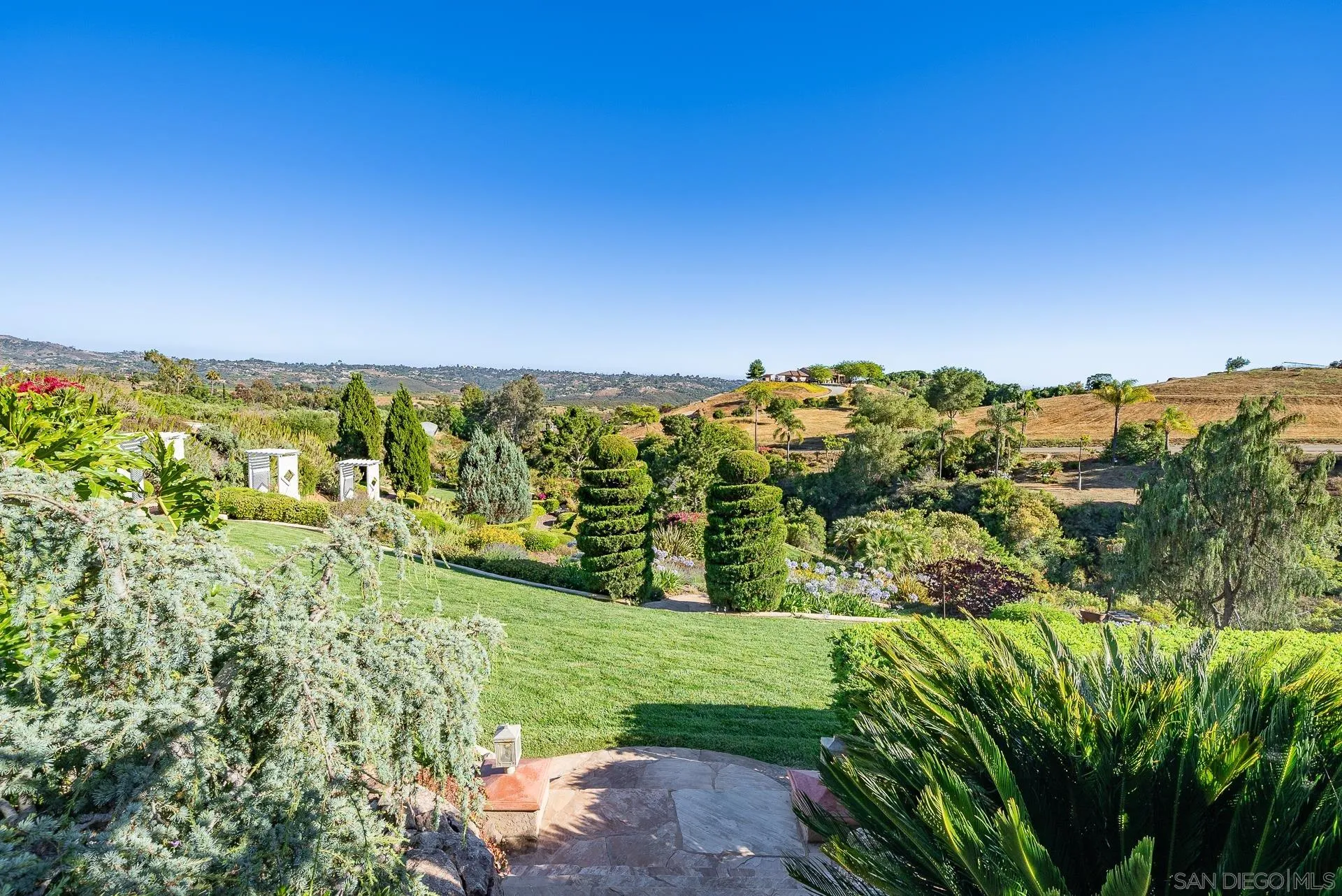 4241 Via El Dorado Fallbrook, CA 92028 - Photo 45 of 64 a view of a city