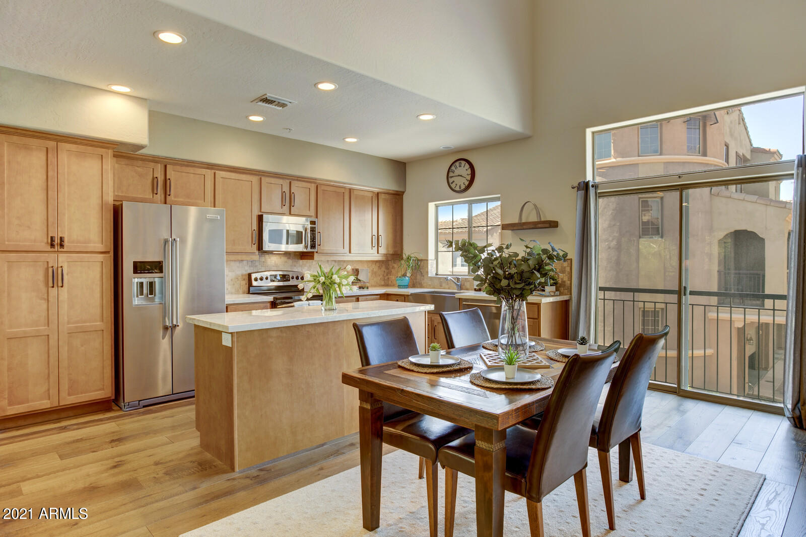 3935 East Rough Rider Road, Unit 1360 Phoenix, AZ 85050 - Photo 16 of 47 Clearstory above dining room