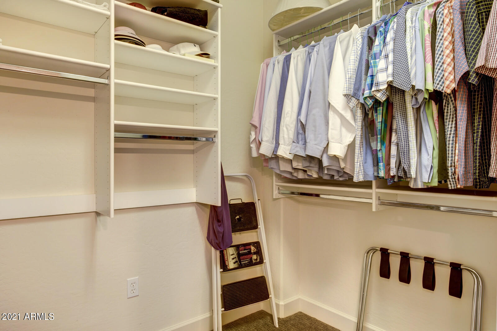 3935 East Rough Rider Road, Unit 1360 Phoenix, AZ 85050 - Photo 21 of 47 Master closet