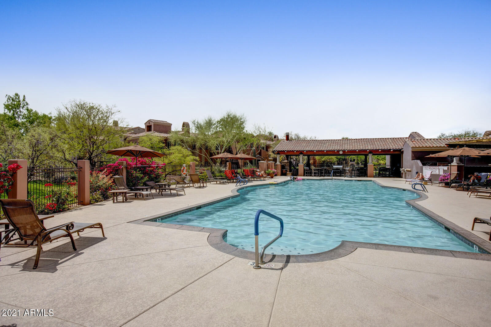 3935 East Rough Rider Road, Unit 1360 Phoenix, AZ 85050 - Photo 33 of 47 38_3935_E_Rough_Rider_Rd_Unit_1360__38_m