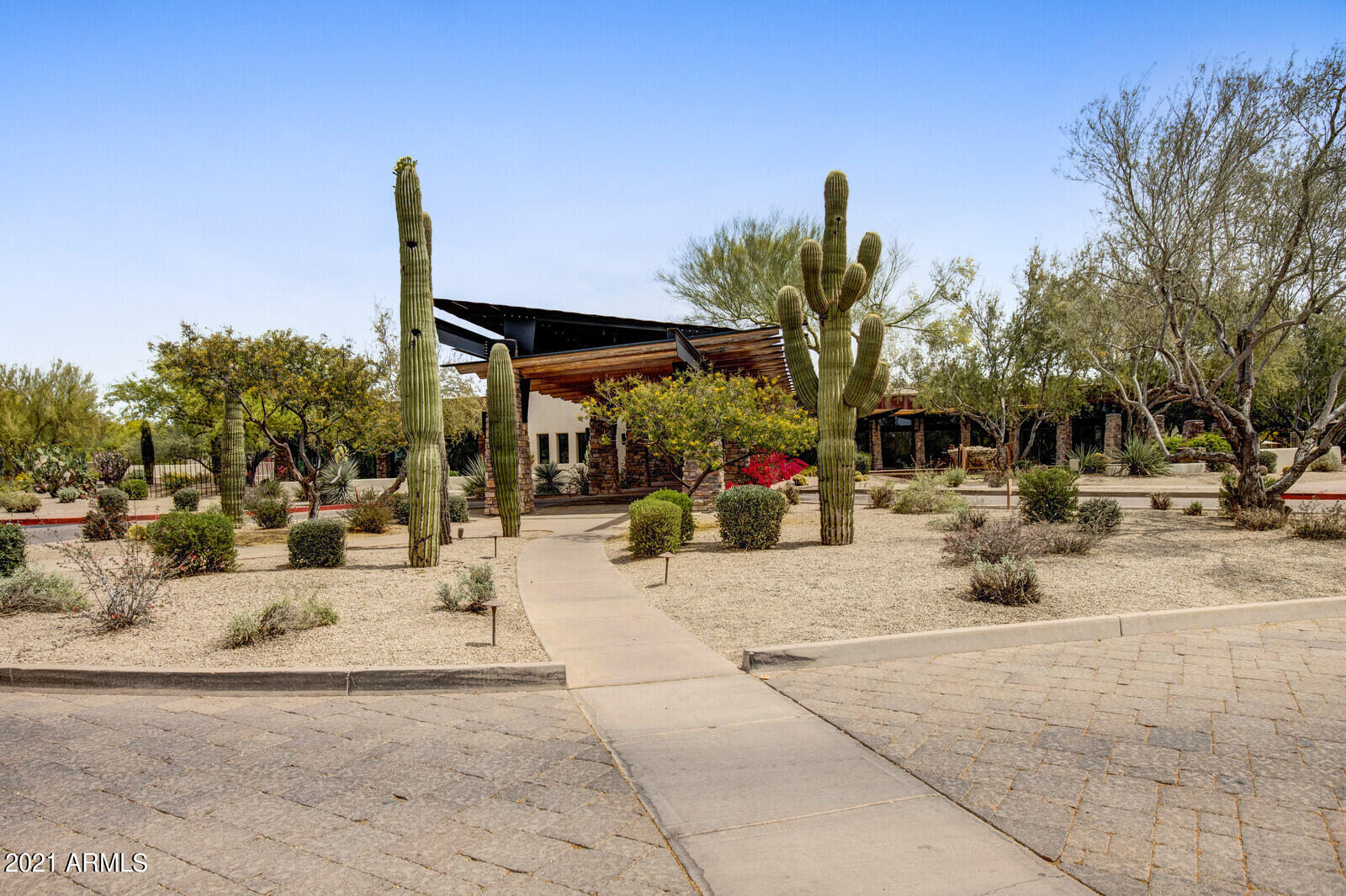 3935 East Rough Rider Road, Unit 1360 Phoenix, AZ 85050 - Photo 34 of 47 40_3935_E_Rough_Rider_Rd_Unit_1360__40_m