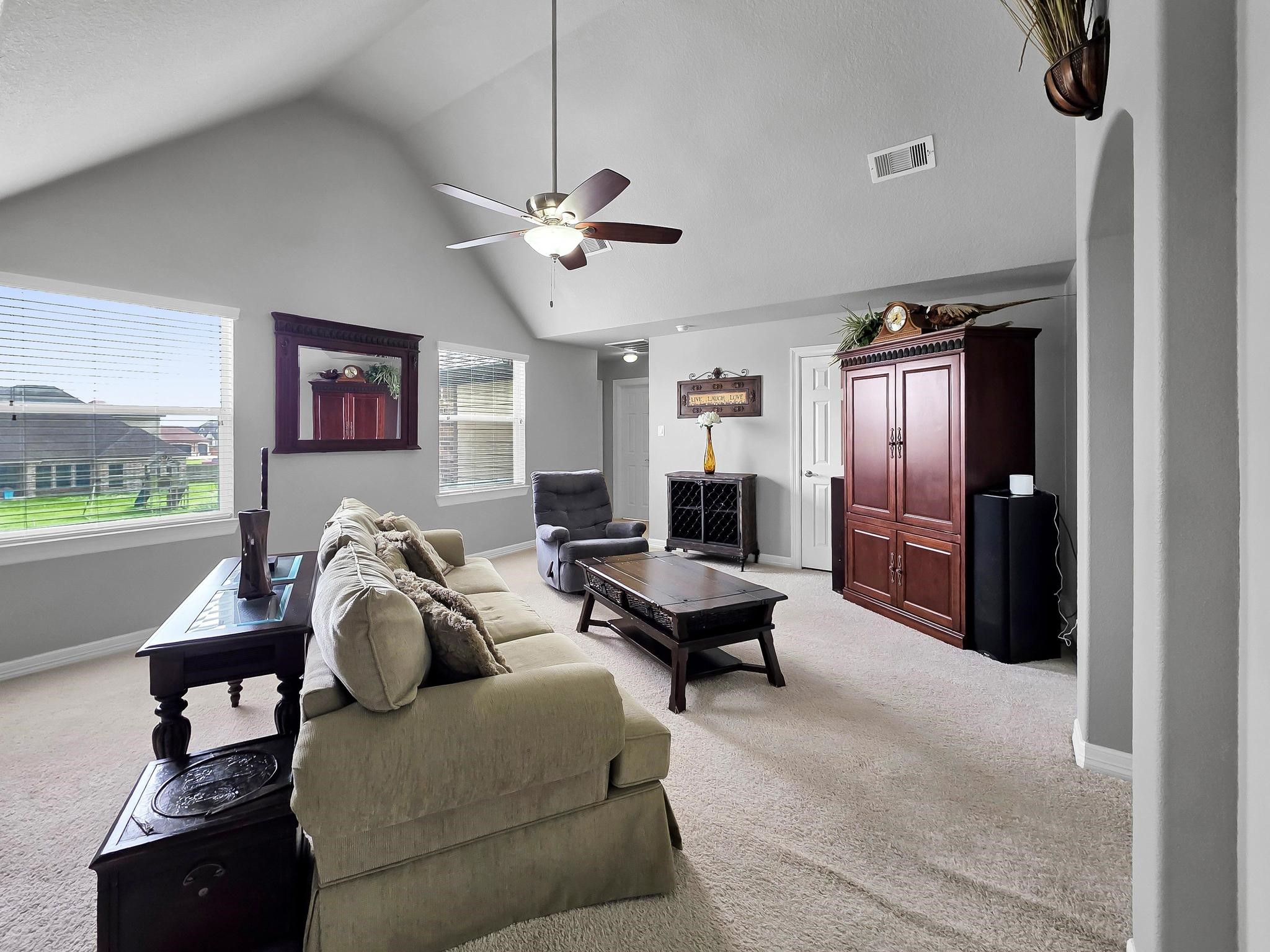 14865 Lisa Lane Beaumont, TX 77713 - Photo 18 of 25 Loft area