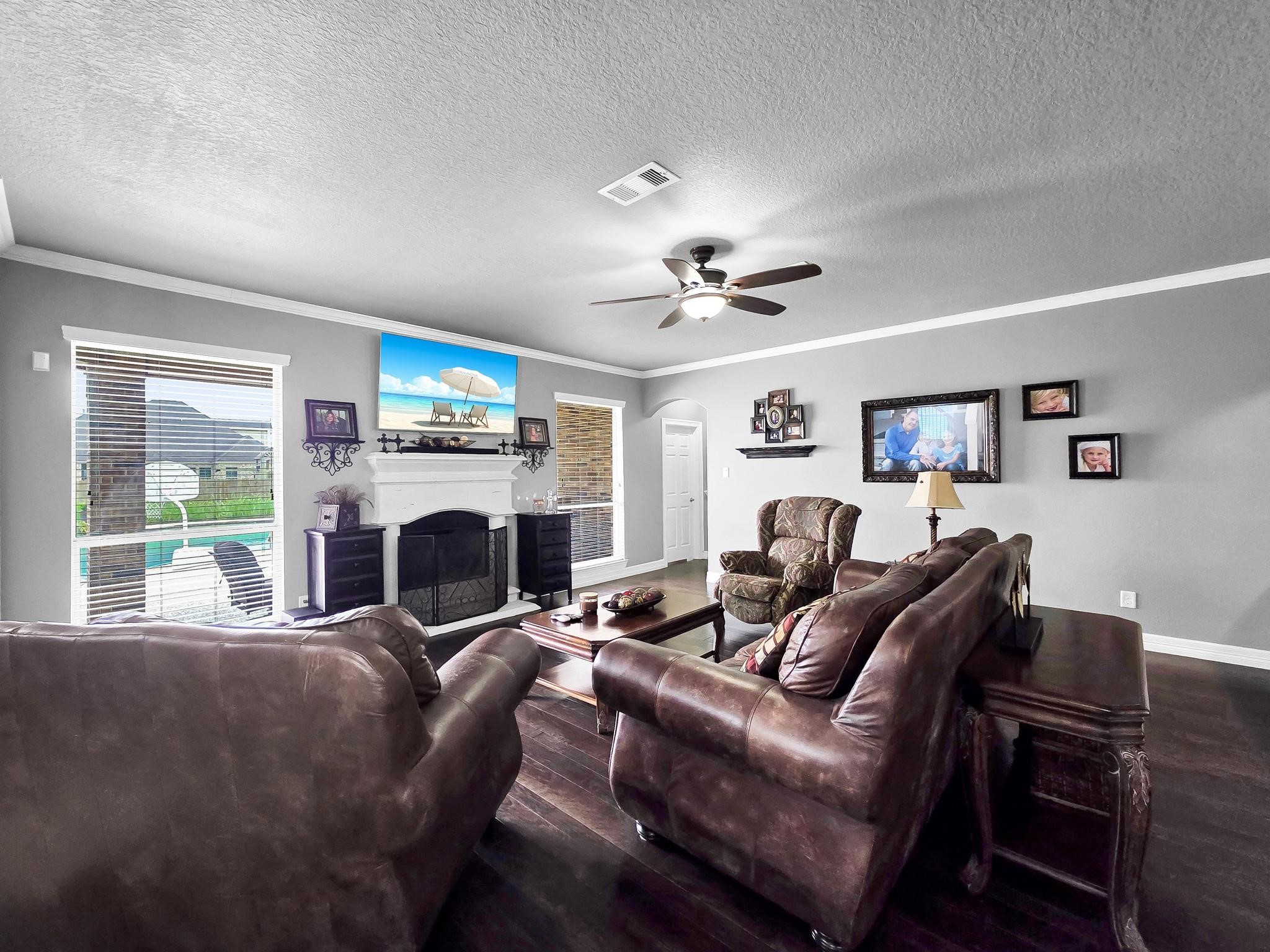 14865 Lisa Lane Beaumont, TX 77713 - Photo 8 of 25 Family
