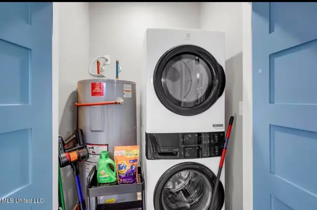 $519,900 | 218 Thomas Street, Bay St. Louis, MS 39520