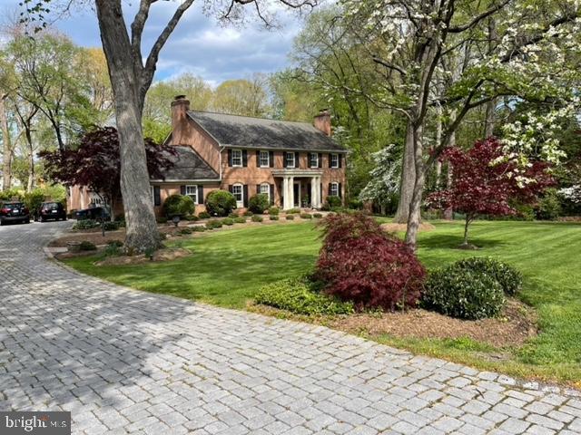 11316 Lapham Drive Oakton, VA 22124 - Photo 4 of 87 Side of home, azaleas in bloom