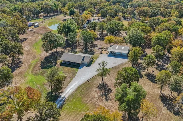 $419,999 | 2371 West US Highway 69, Emory, TX 75440