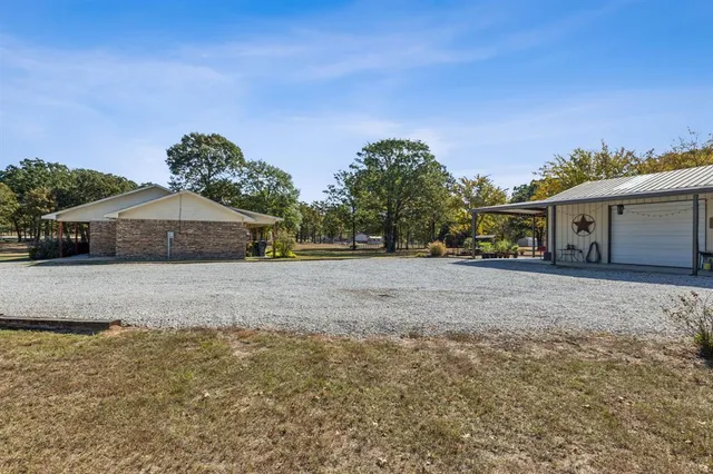 $419,999 | 2371 West US Highway 69, Emory, TX 75440