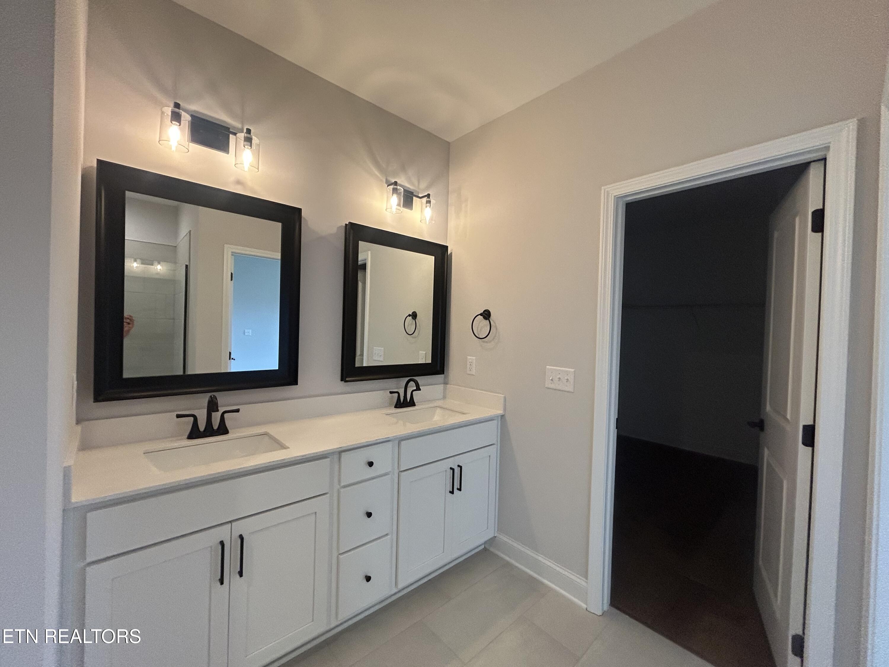 516 Ivey Farms Road Farragut, TN 37934 - Photo 12 of 30 IMG_1673