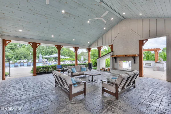 $709,911 | 516 Ivey Farms Road, Farragut, TN 37934